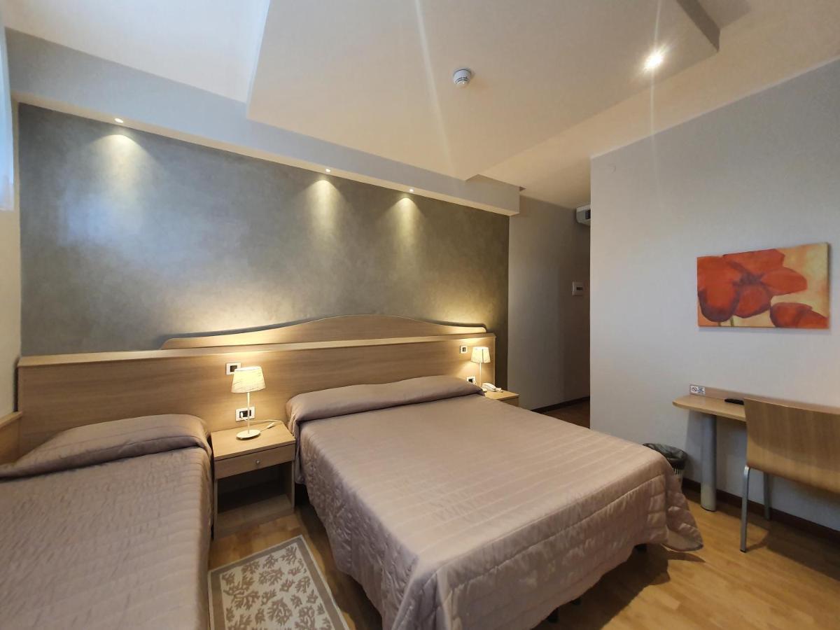 Hotel Eurovil Garni Λινιάνο Σαμπιαντόρο Εξωτερικό φωτογραφία